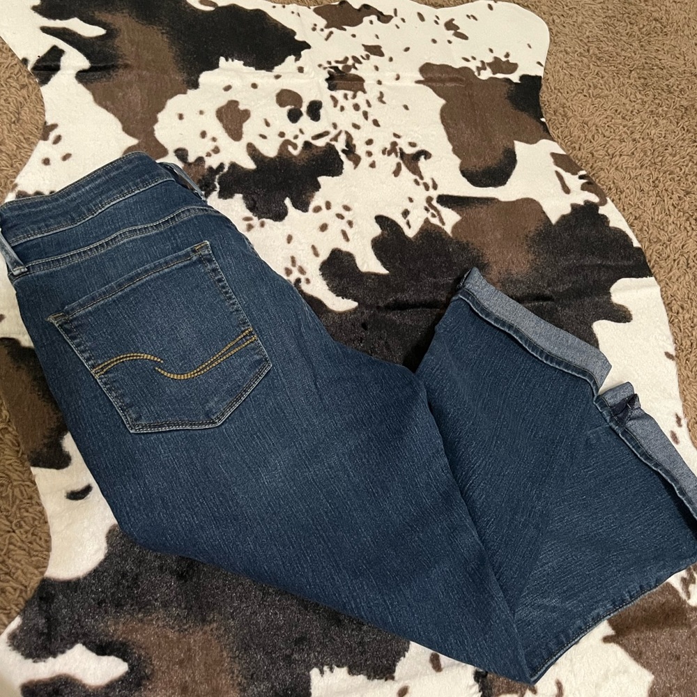Levi capris